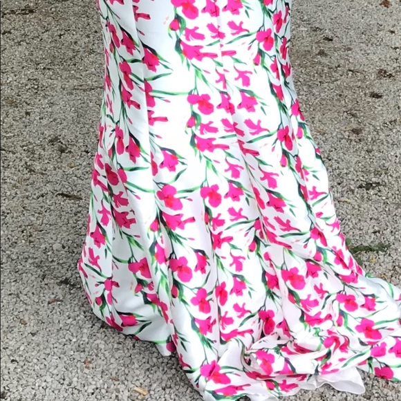 Prom Dress - Picture 2 of 6